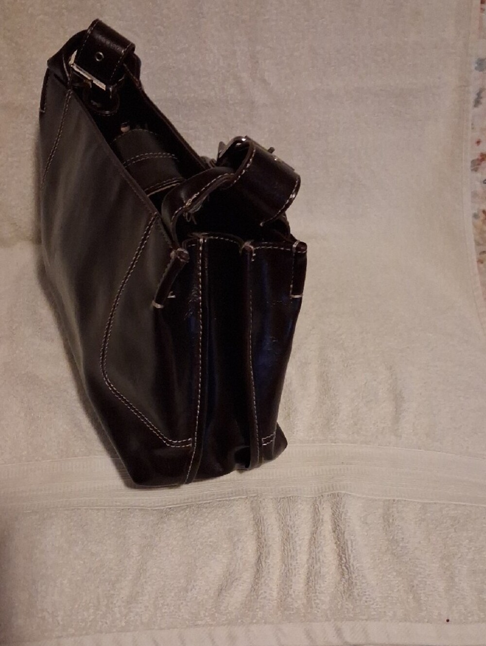 Nine West Black Shoulder Bag with White Contrast Stitching - Picture 9 of 9